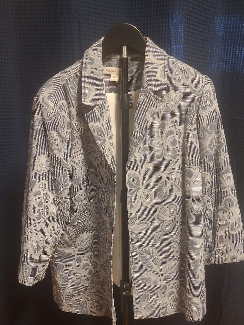 Coldwater Creek Navy & White Floral Lace-Effect Open Blazer